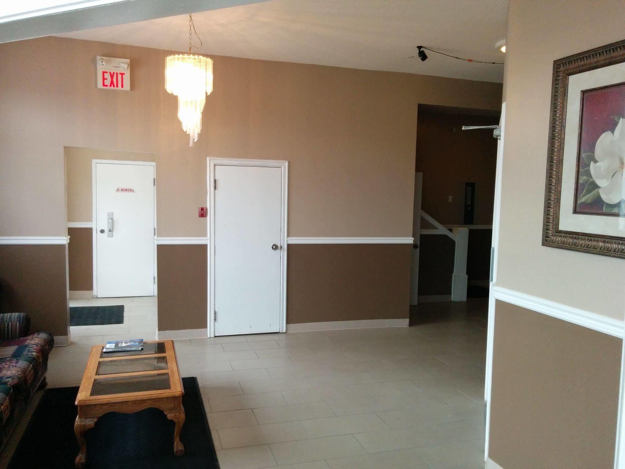 Bonnyville Hotel Экстерьер фото